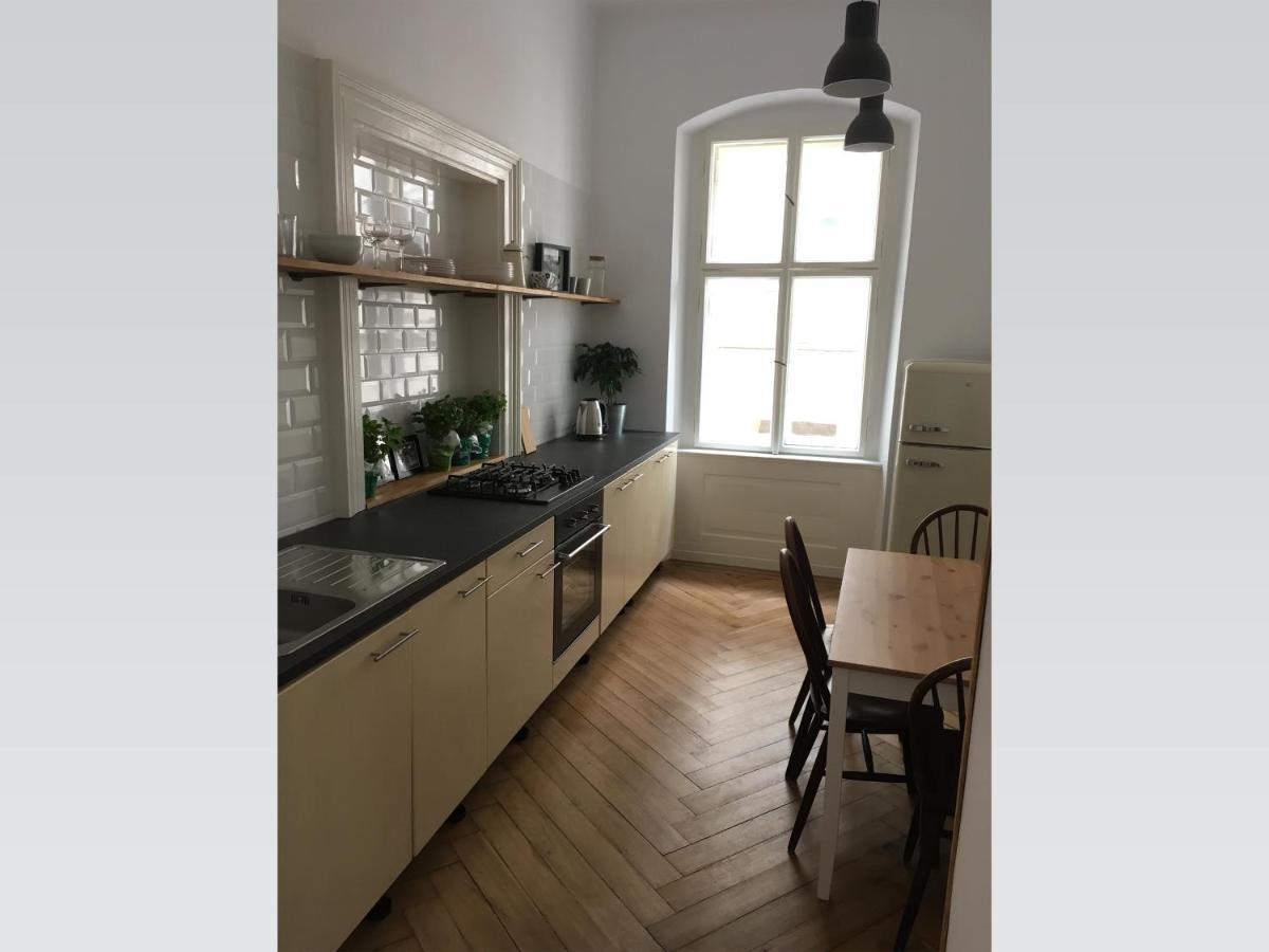 Apartment Stylish 5 Mins From The Charles Bridge *