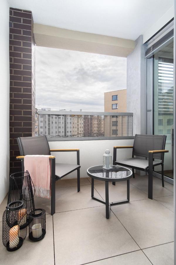 Days - Stylish W Balcony - Trendy Neighborhood *