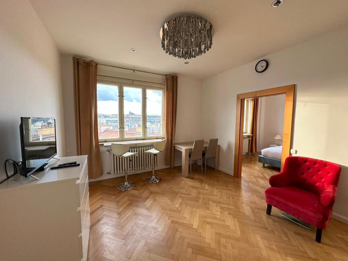 Castle View Apartments. Old Town * Praga