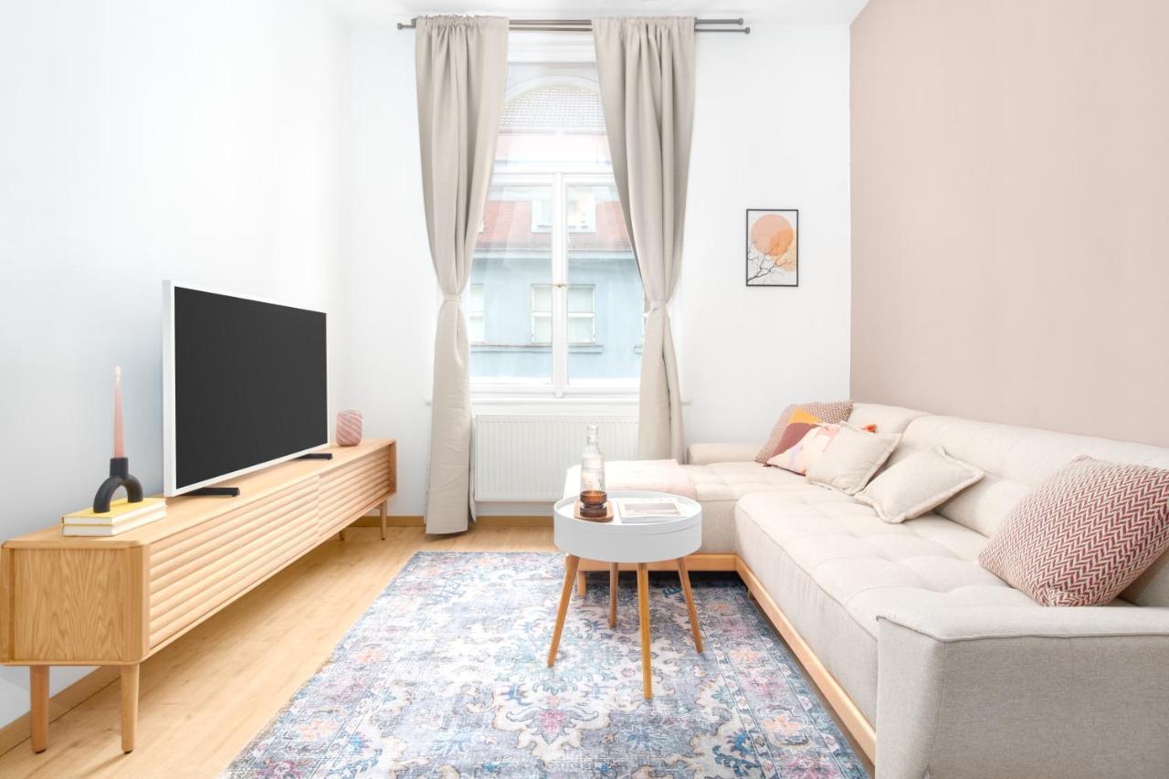 Days - Eclectic In Trendy Area Apartamento