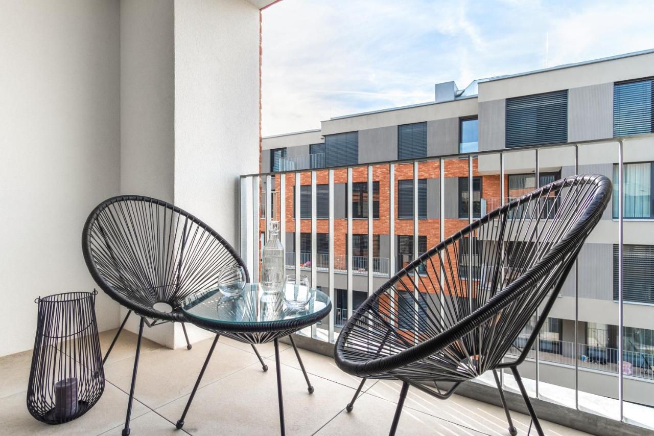 Days - Premium - Balcony