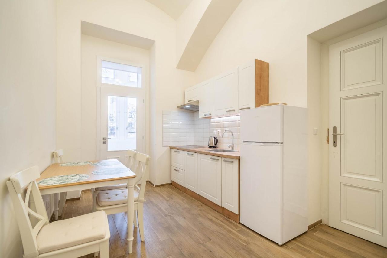 Apartment Dlazdena Prag