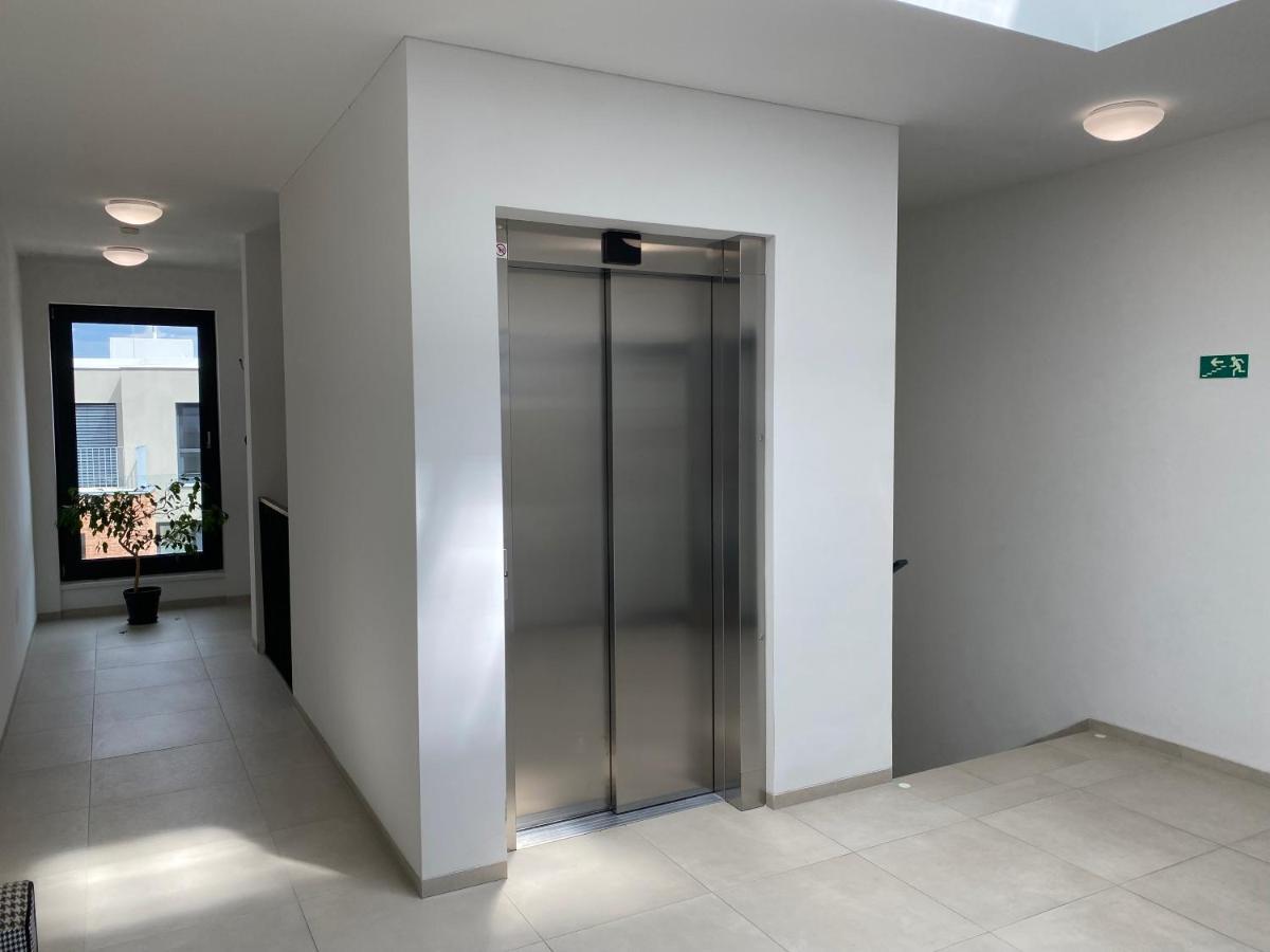 B 502 Homestay Prague