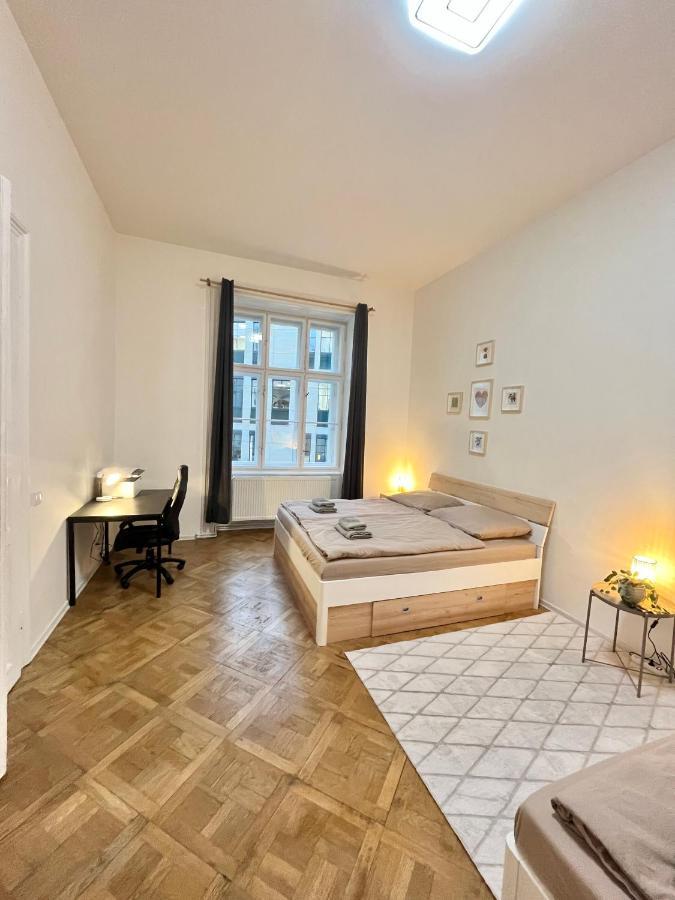 Spacious 2bdr With Free Parking In Wenceslas Square Apartamento Praga