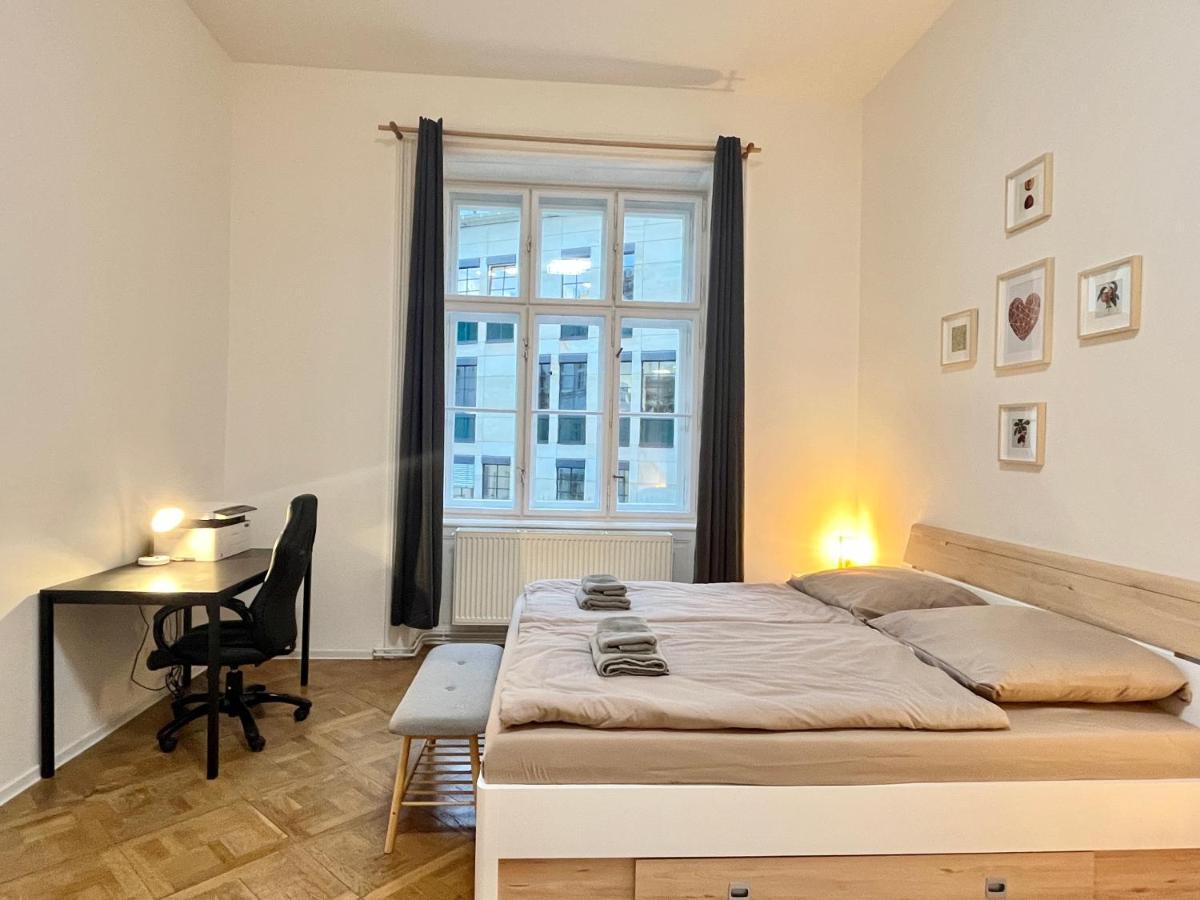 Apartamento Spacious 2bdr With Free Parking In Wenceslas Square *