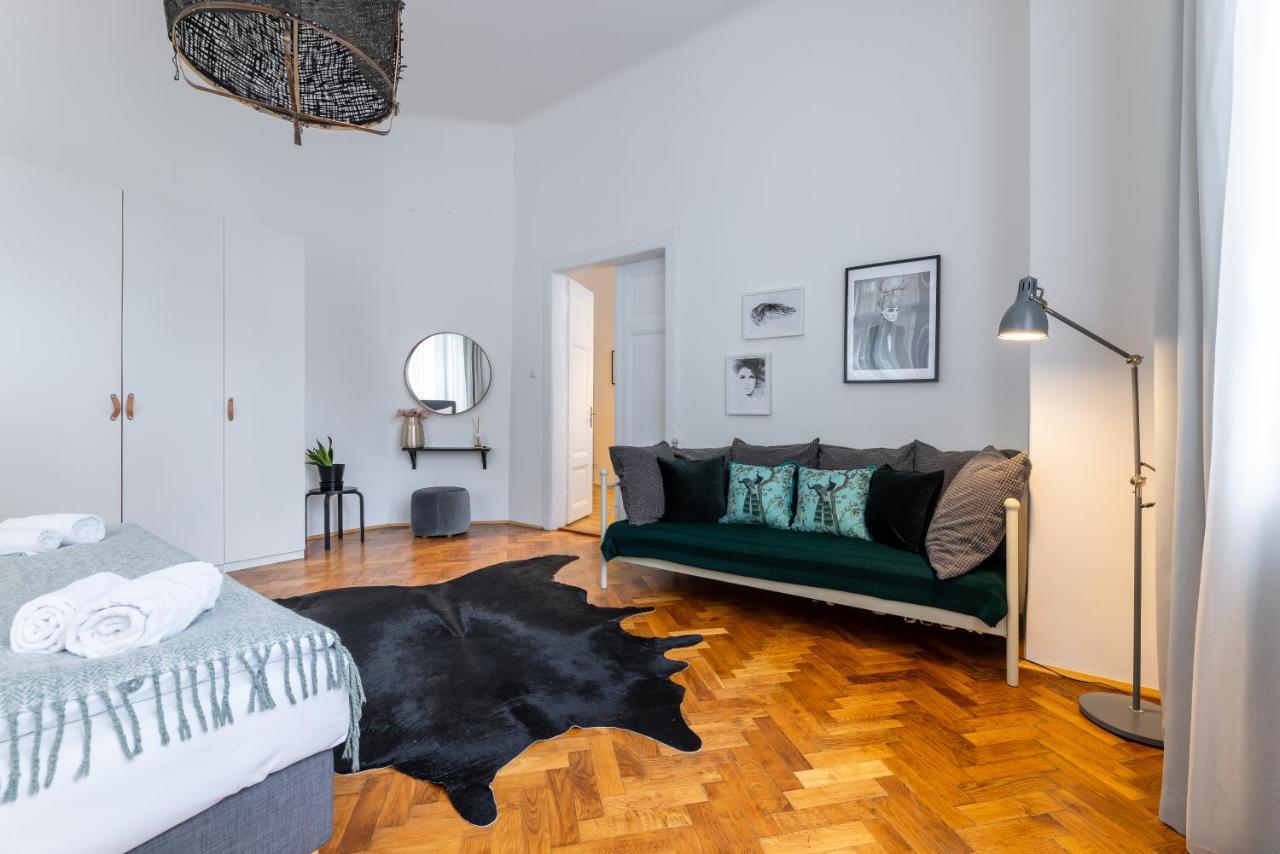 Charming 1 Bedroom In The Center Of Apartment