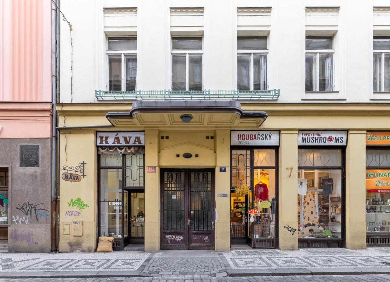 Charming 1 Bedroom In The Center Of *