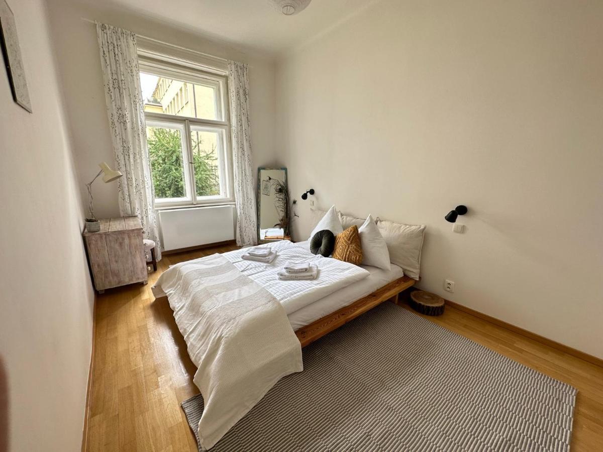Daire 3bdr Bohemian Style Flat With Balcony Prag