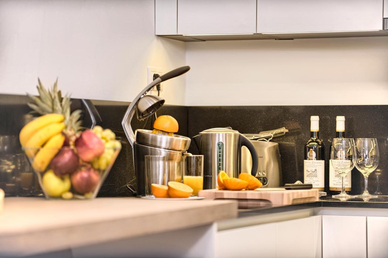 Exclusive 2 Bedroom Old Town - 2 Baths, Balcony And View - By Appartement Prague