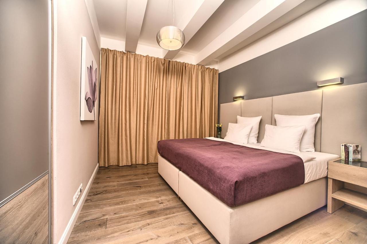Appartement Exclusive 2 Bedroom Old Town - 2 Baths, Balcony And View - By *