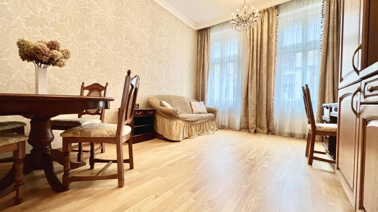 Apartment Stylish Riverside