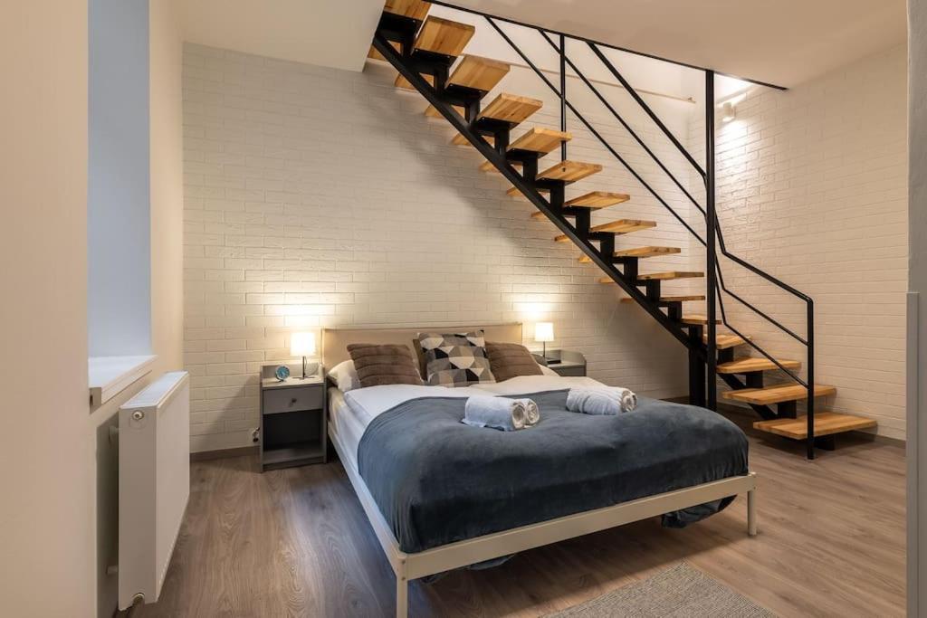 Eclectic And Design Duplex In Apartamento
