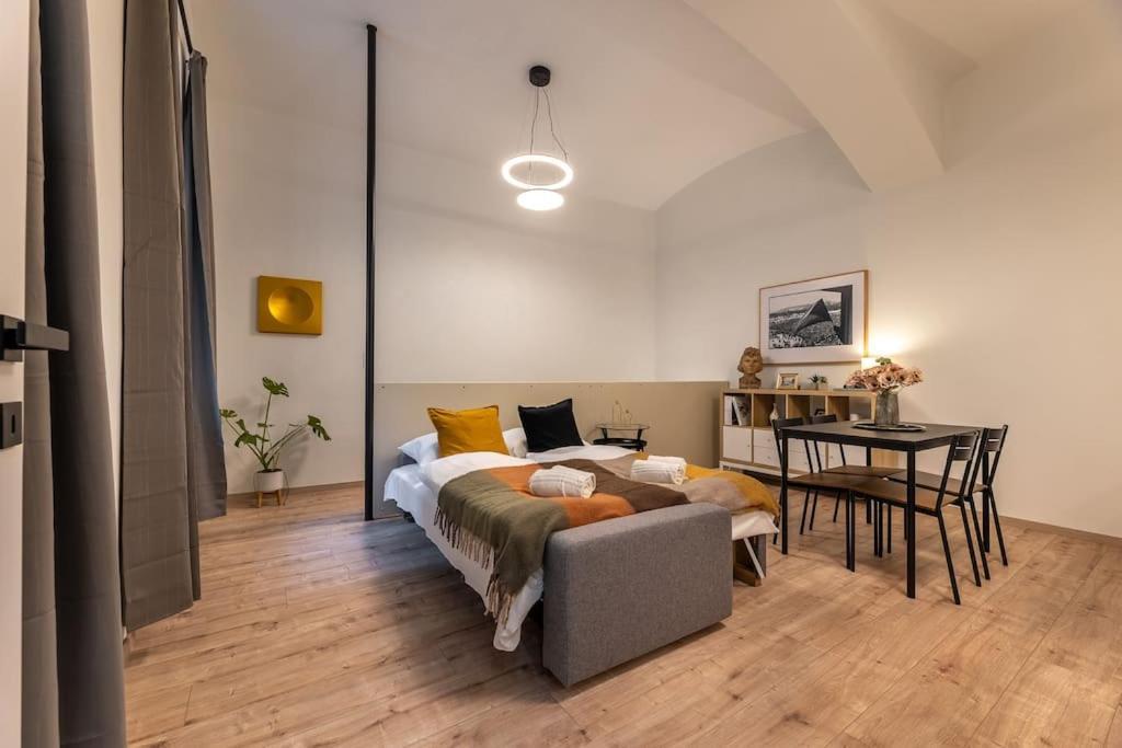 Apartment Eclectic And Design Duplex In