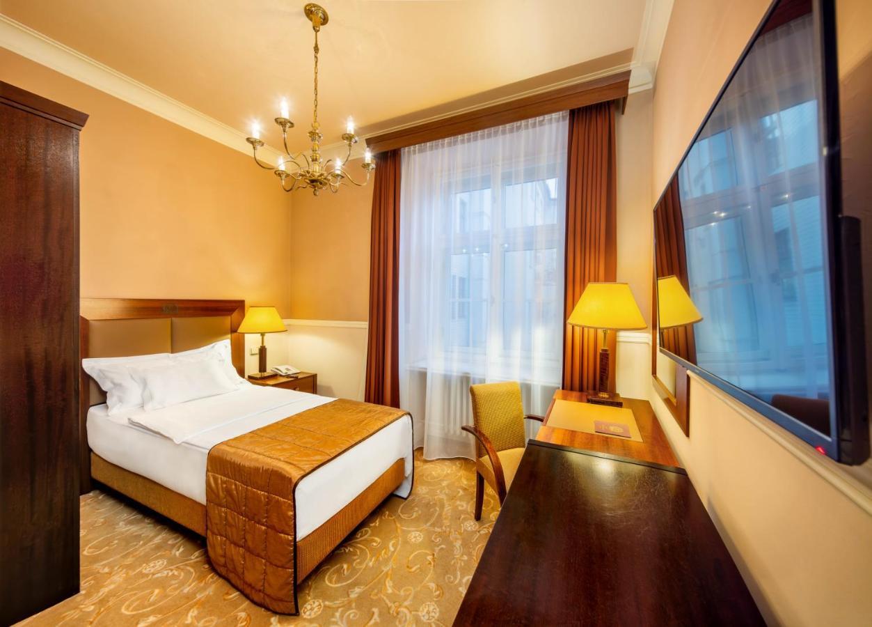 Esplanade Hotel 5*