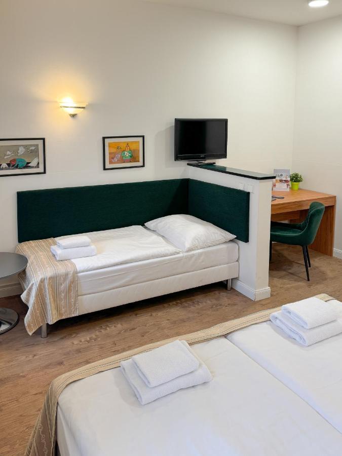 Mala Strana 4*