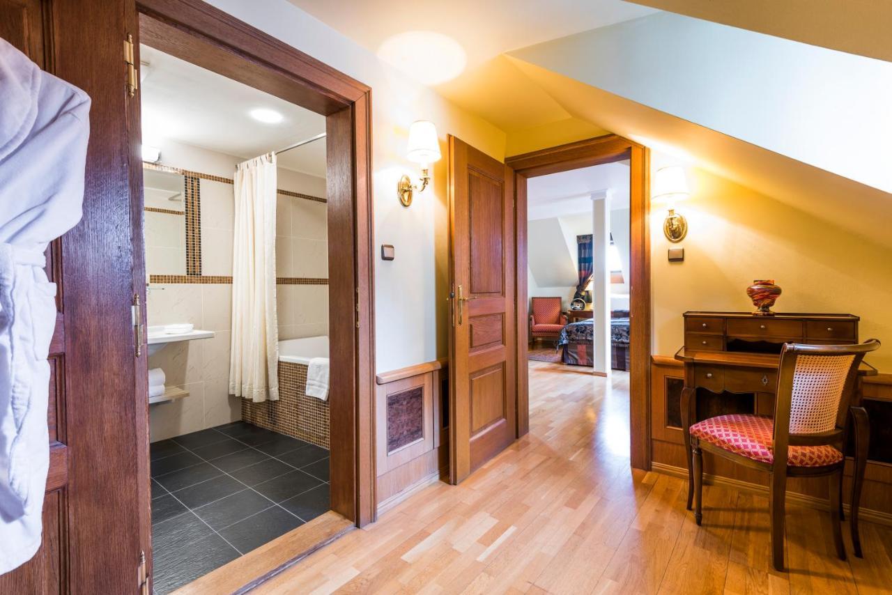 Golden Well 5* Prague