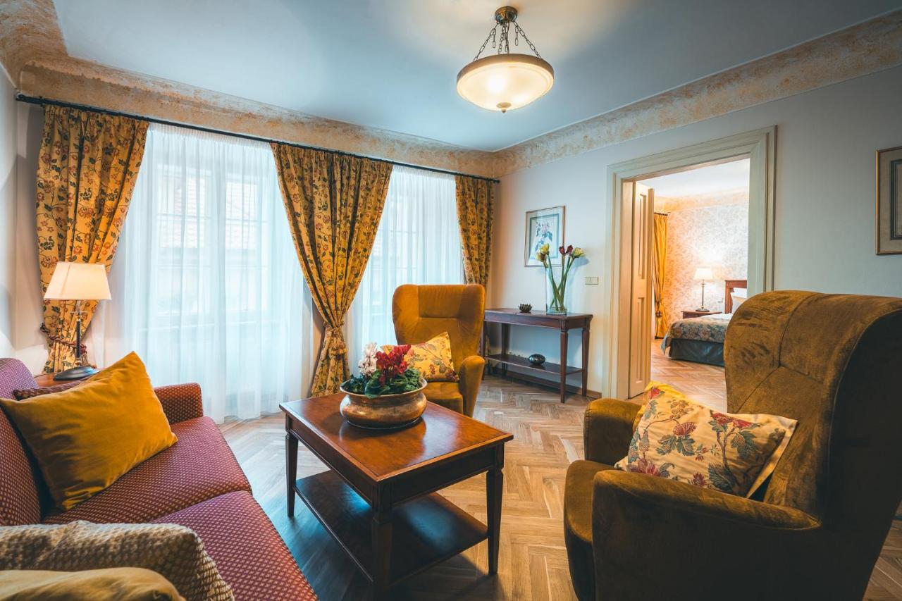 Appia Residences 4*