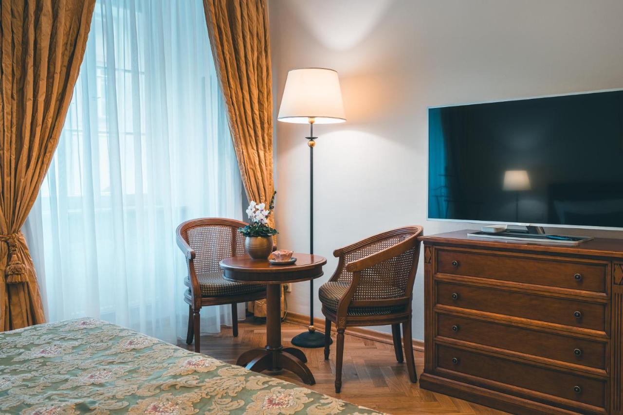 Appia Residences 4*