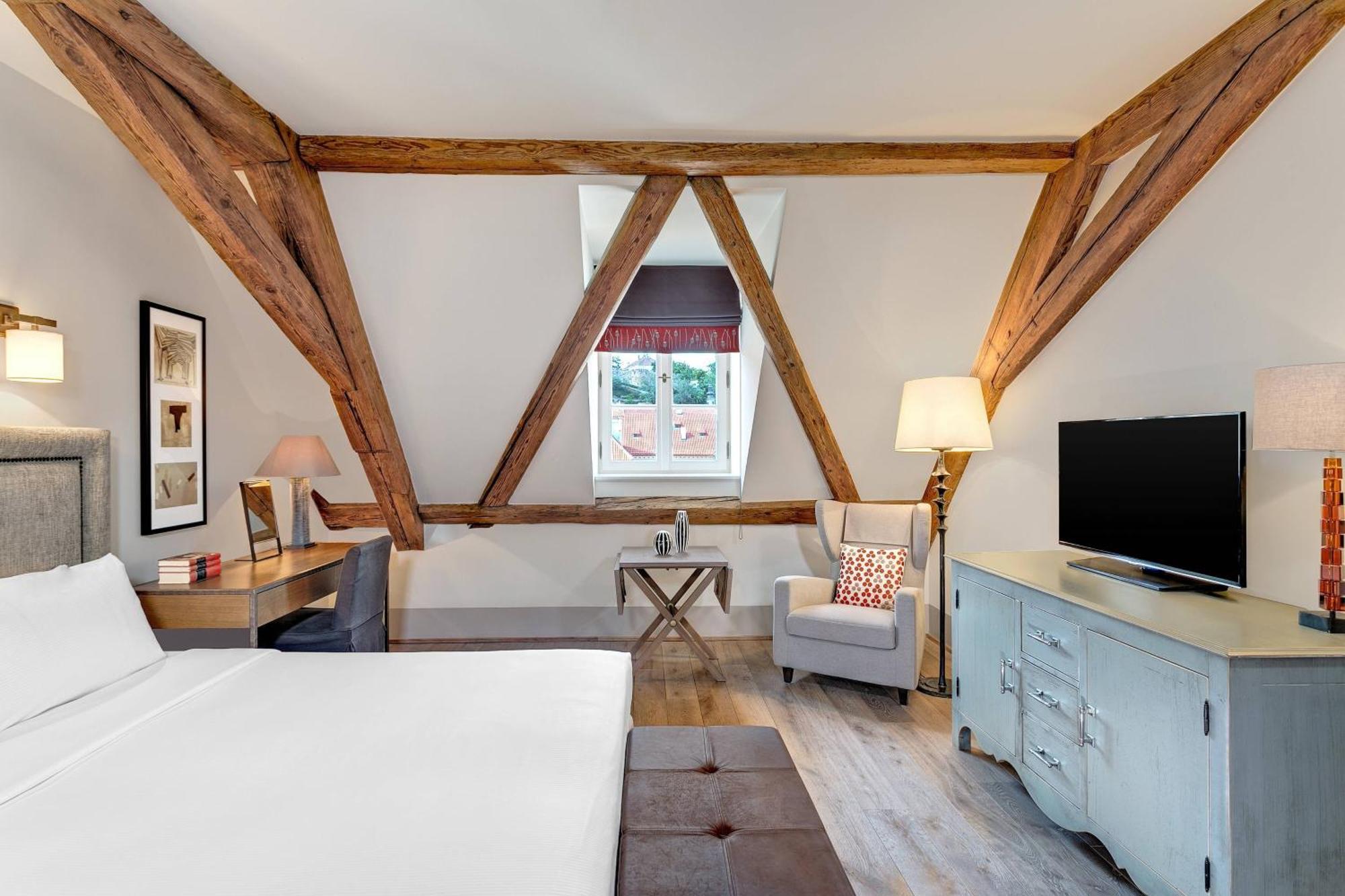 Augustine, A Luxury Collection Hotel, 5*