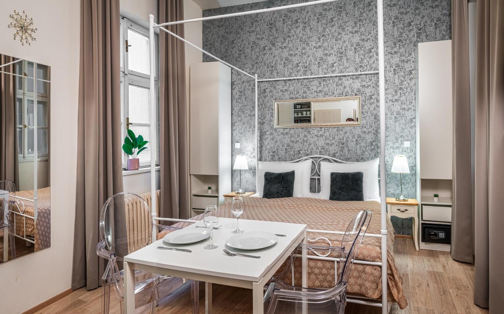 Appartement 7 Tales By Adrez *
