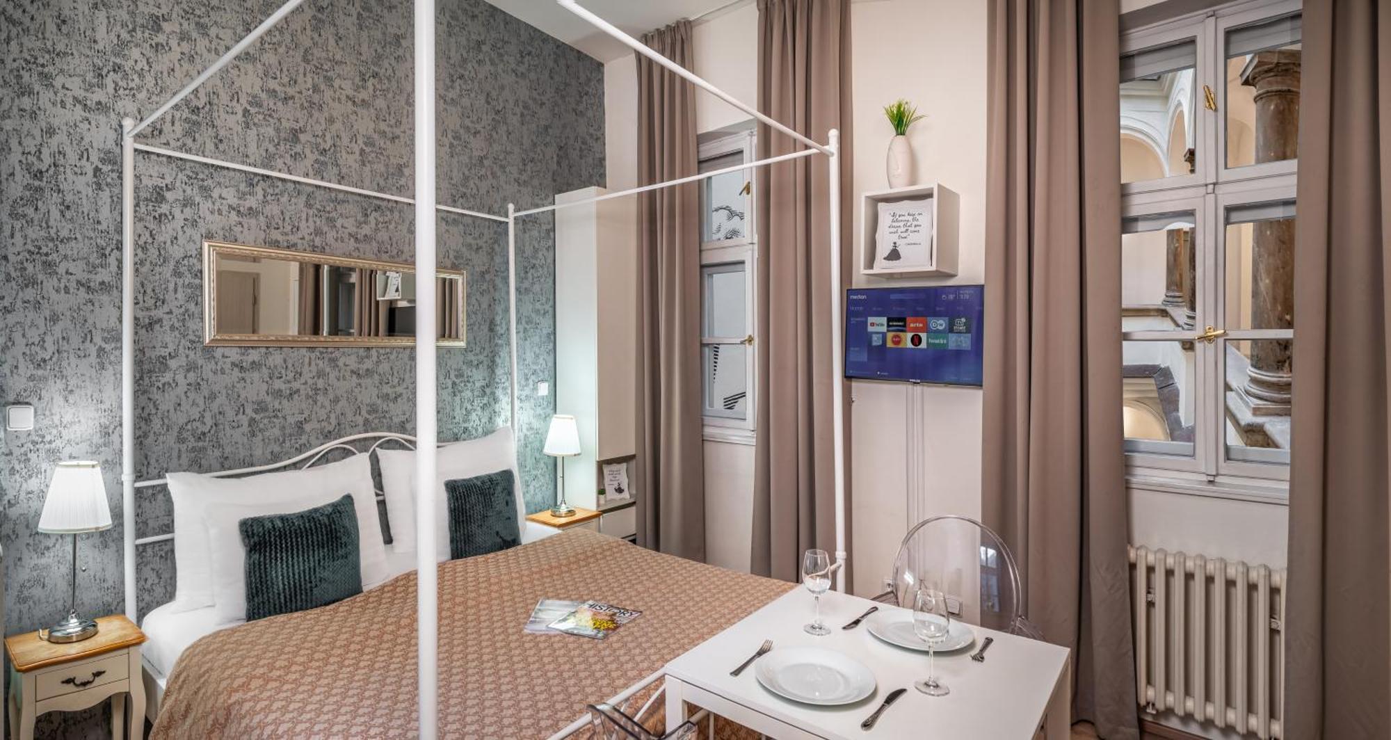 Appartement 7 Tales By Adrez *