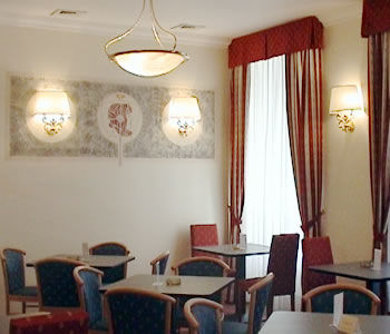 Tivoli Otel 3*
