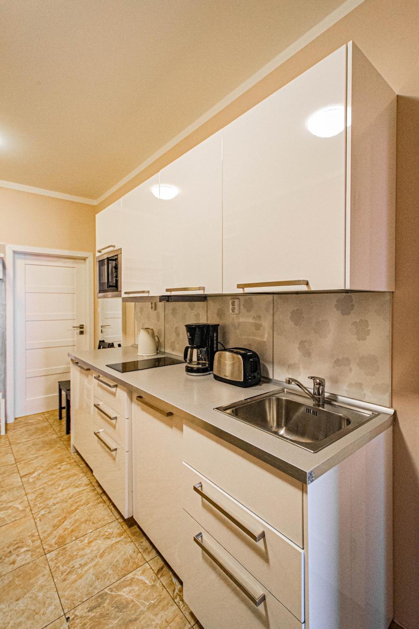 Old Town Rybna Apt By Ruterra Apartment