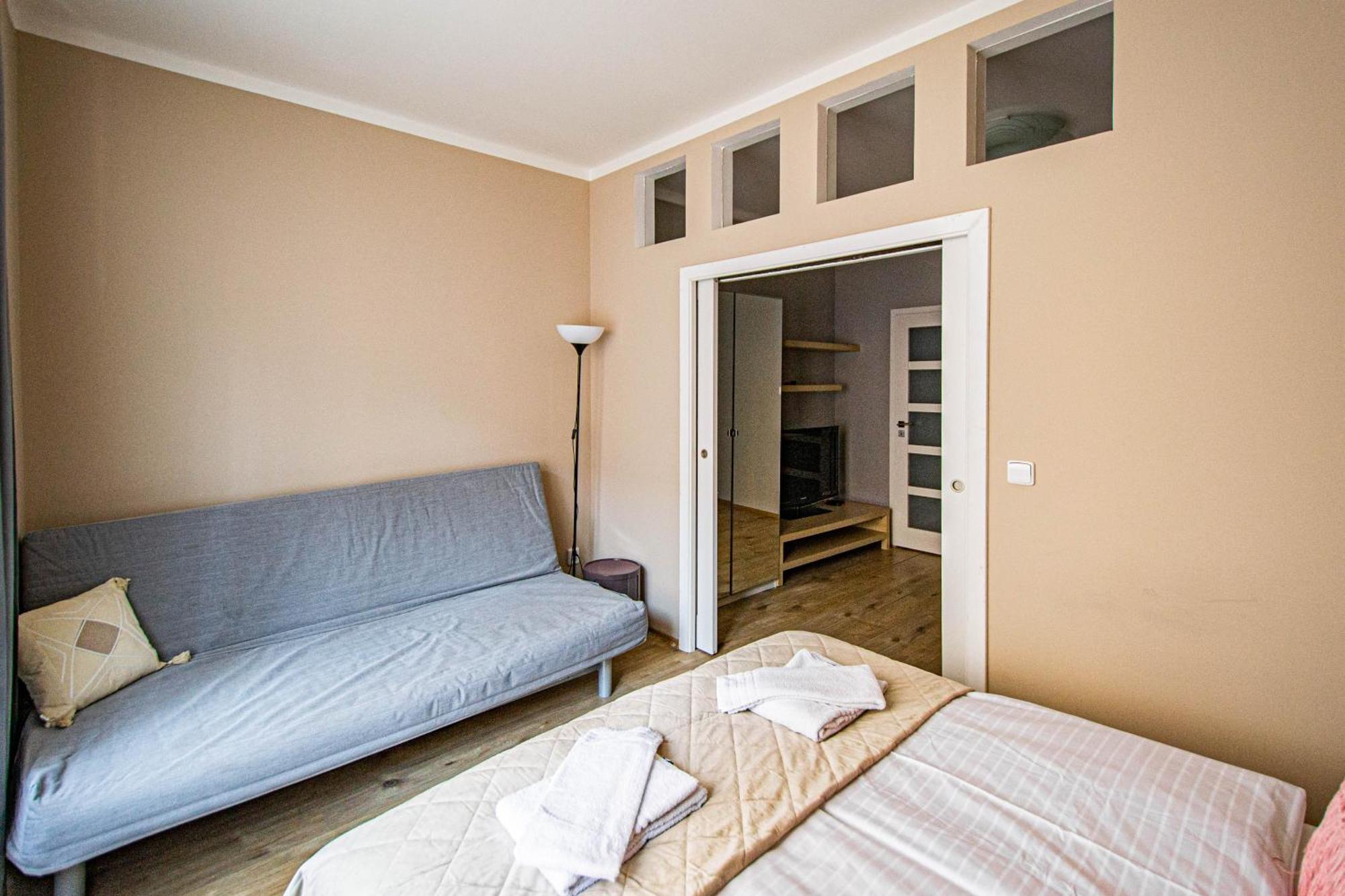 Old Town Rybna Apt By Ruterra Apartment