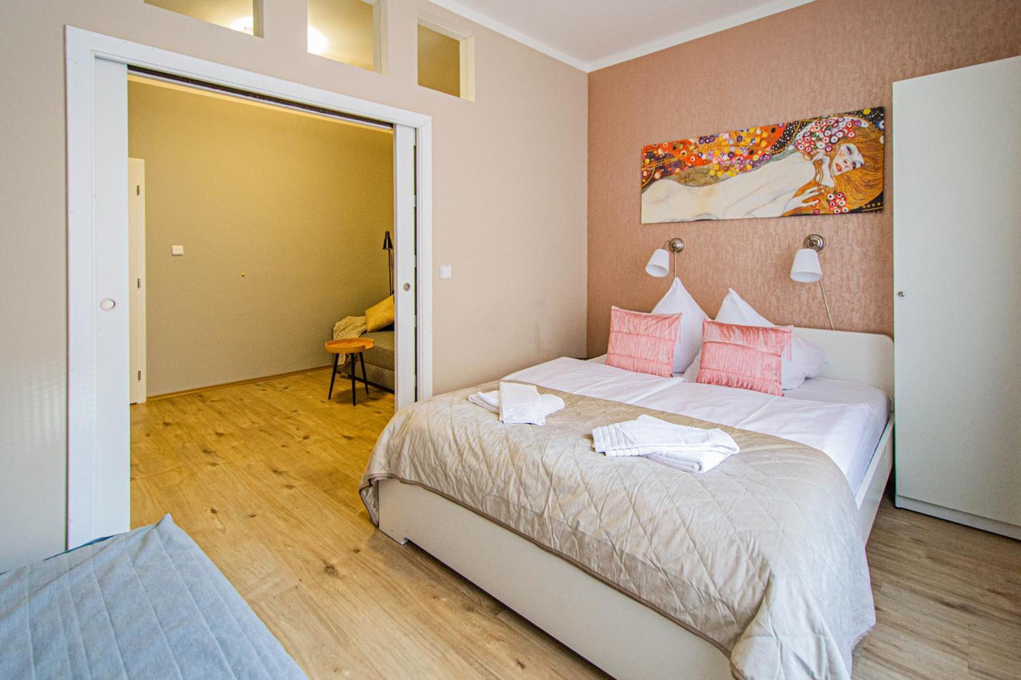 Apartment Old Town Rybna Apt By Ruterra *
