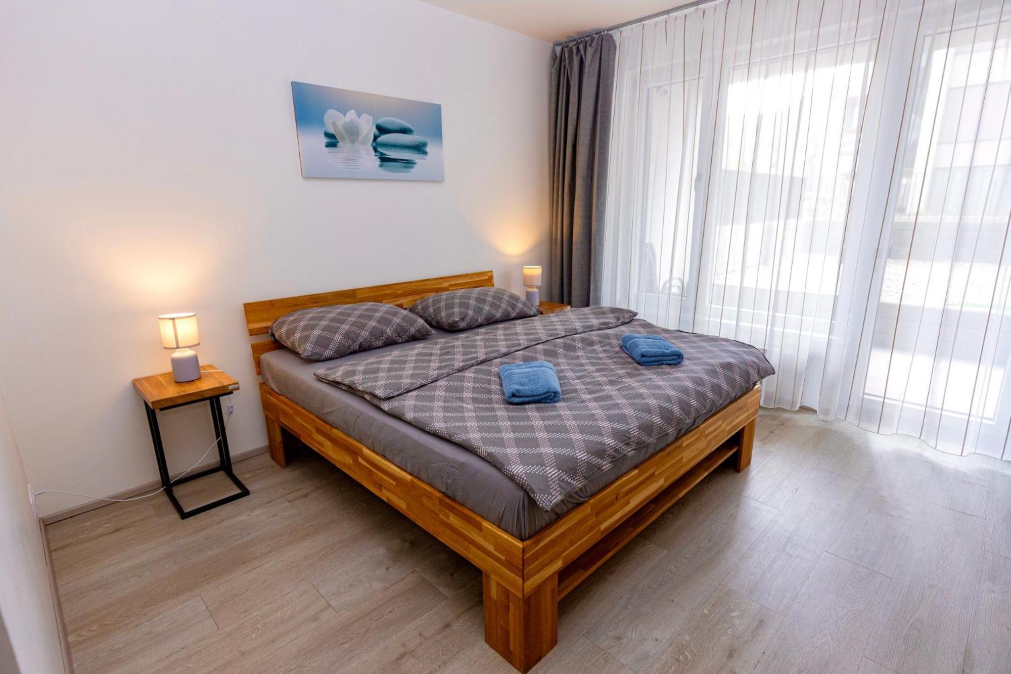 Apartment Modern • Garden • Near The Center Prague
