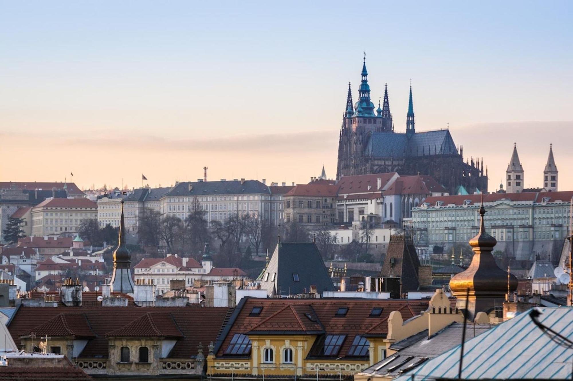 Roy 2 Bdr With Castle View, Parking & Ac * Prague