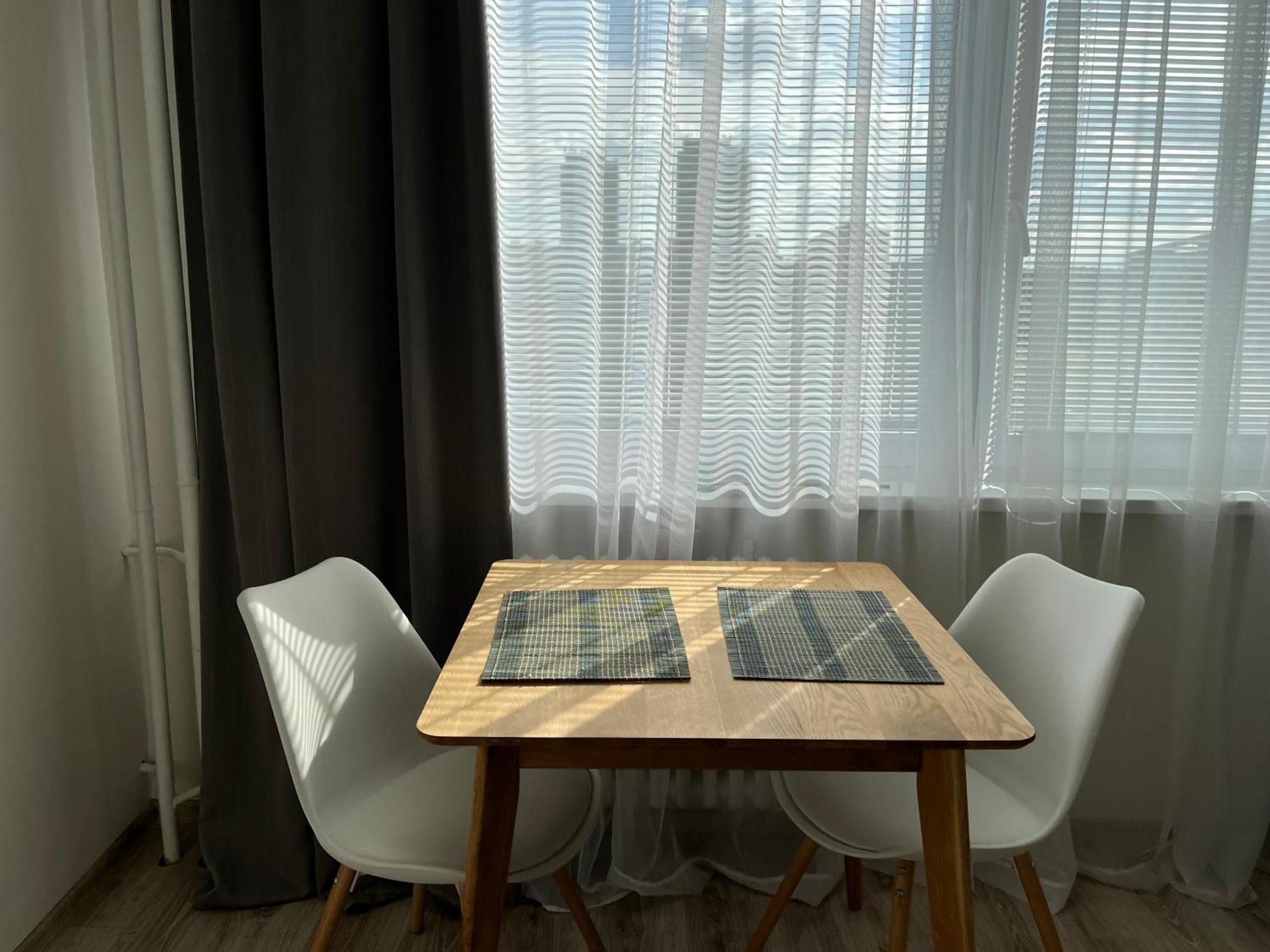 Daire Sunny Minimalistic Flat Near Metro Opatov *