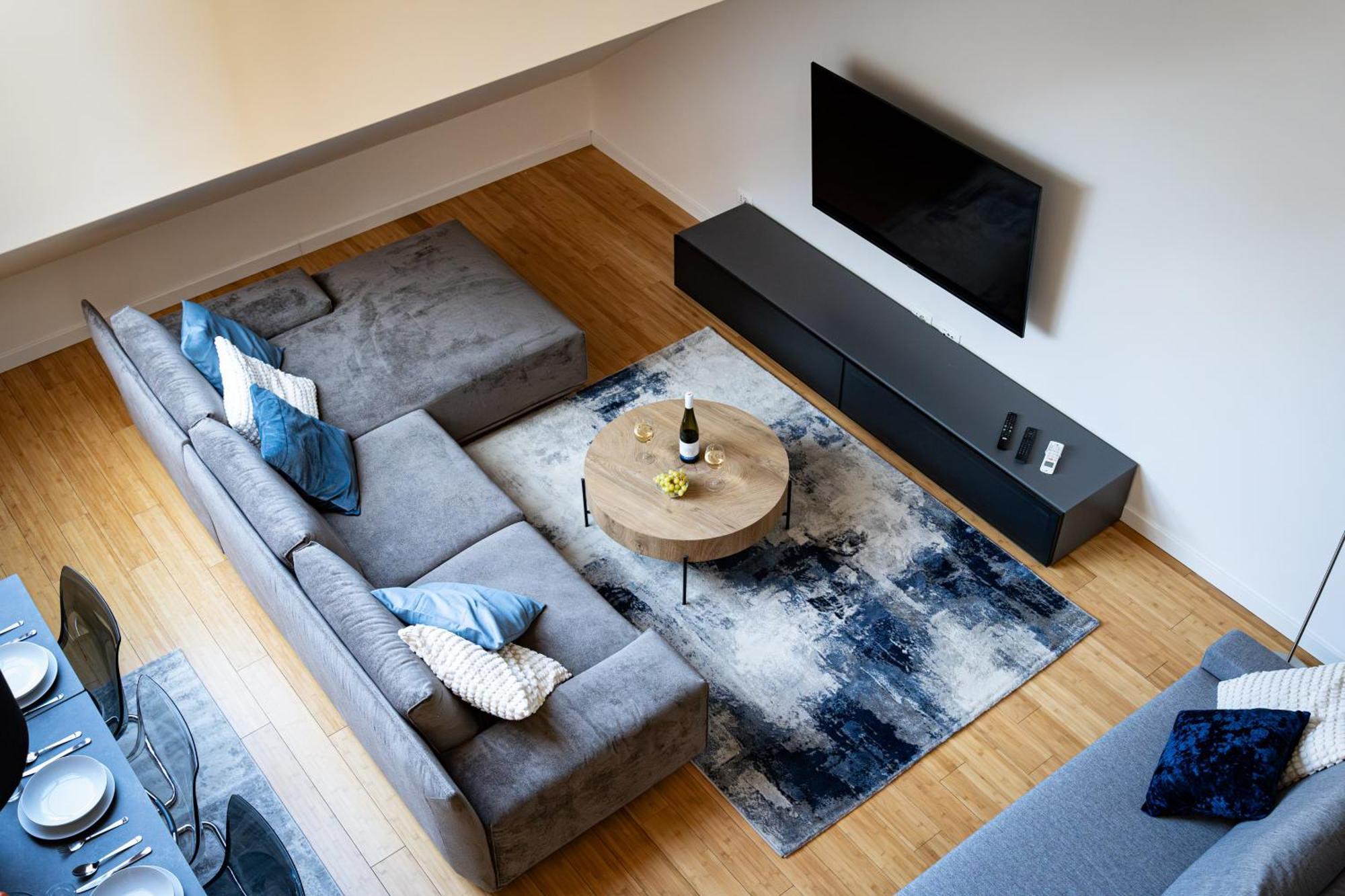 Spacious Near The River Apartamento *