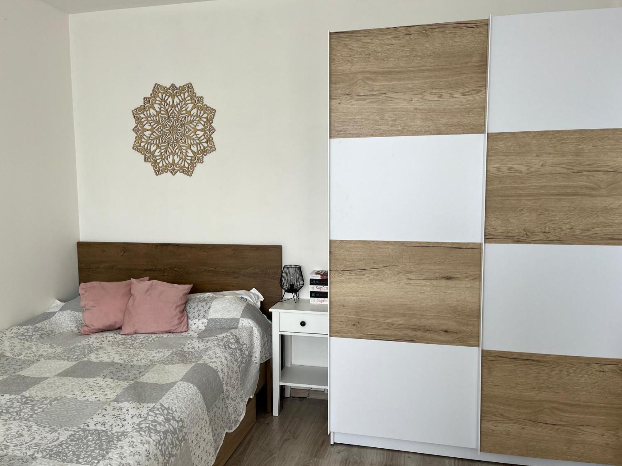 Sunny Minimalistic Flat Near Metro Opatov Apartment Prague