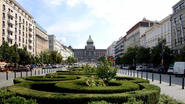 Wenceslas' Shi 02 Prague