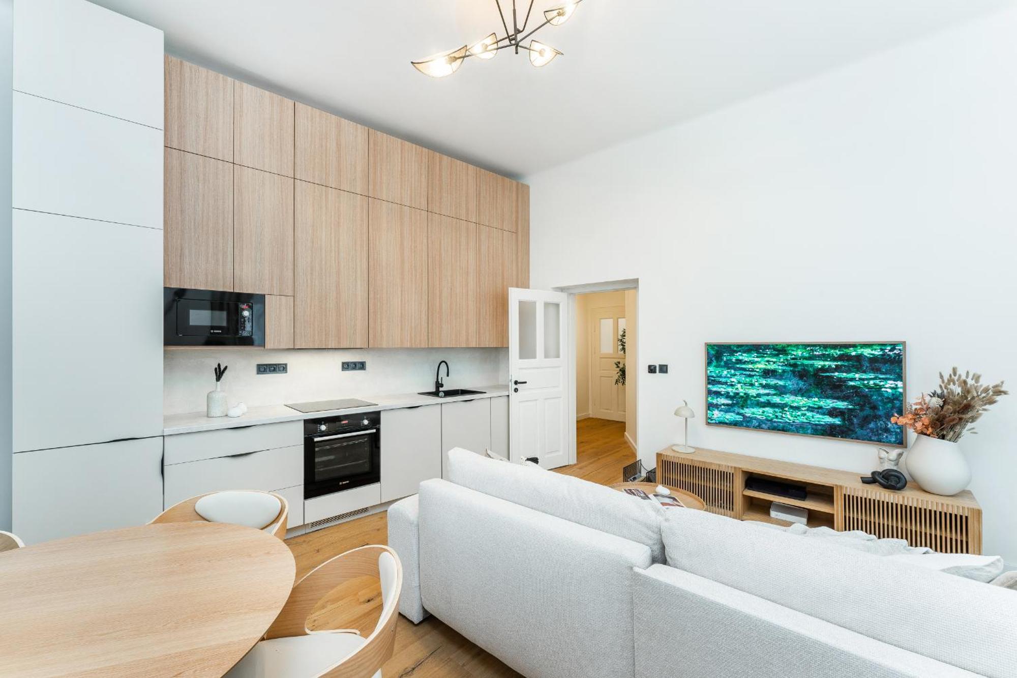 Cozy Wenceslas Square 700m Apartment, * Prague