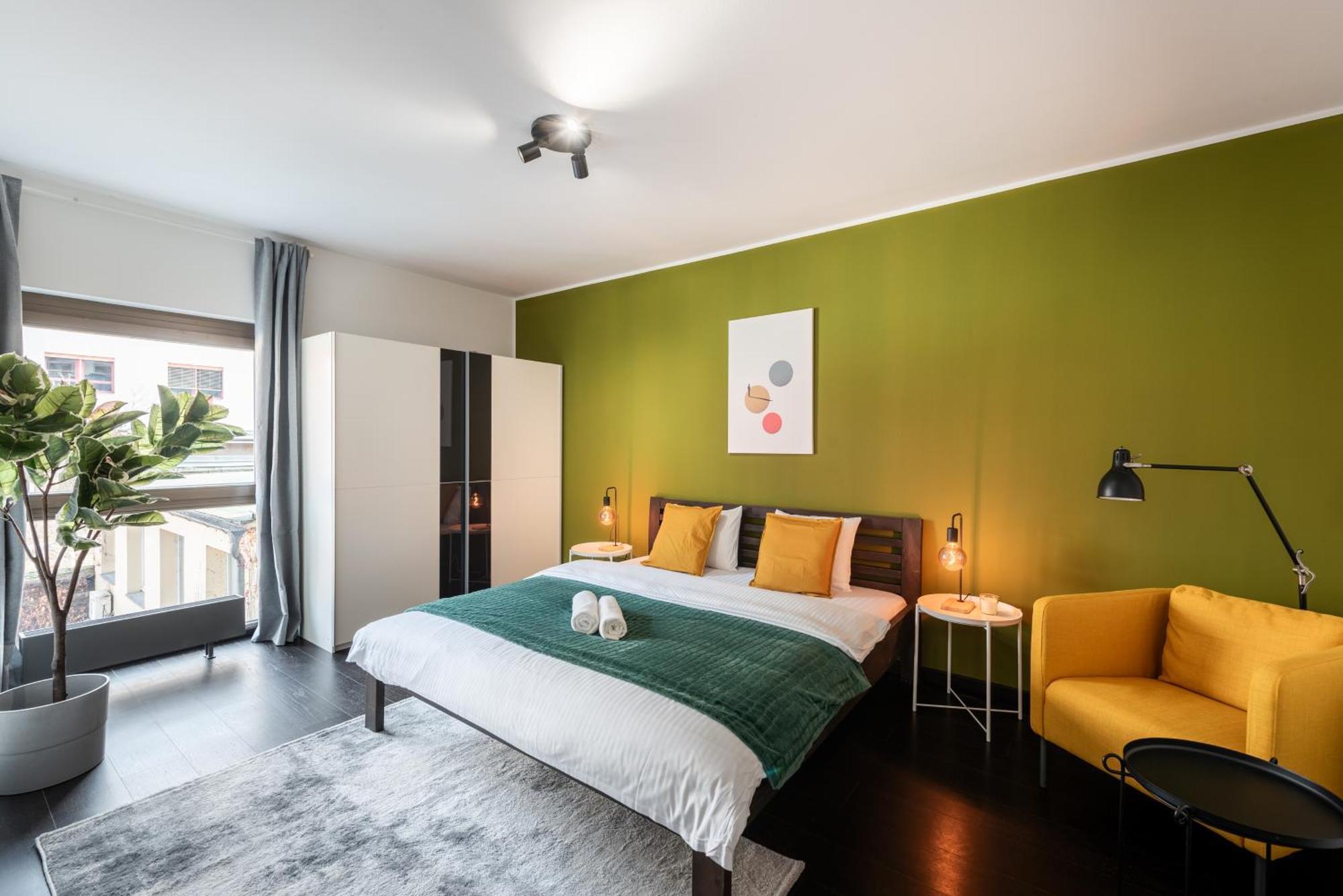 Apartment Spacious Near Karlin Square *