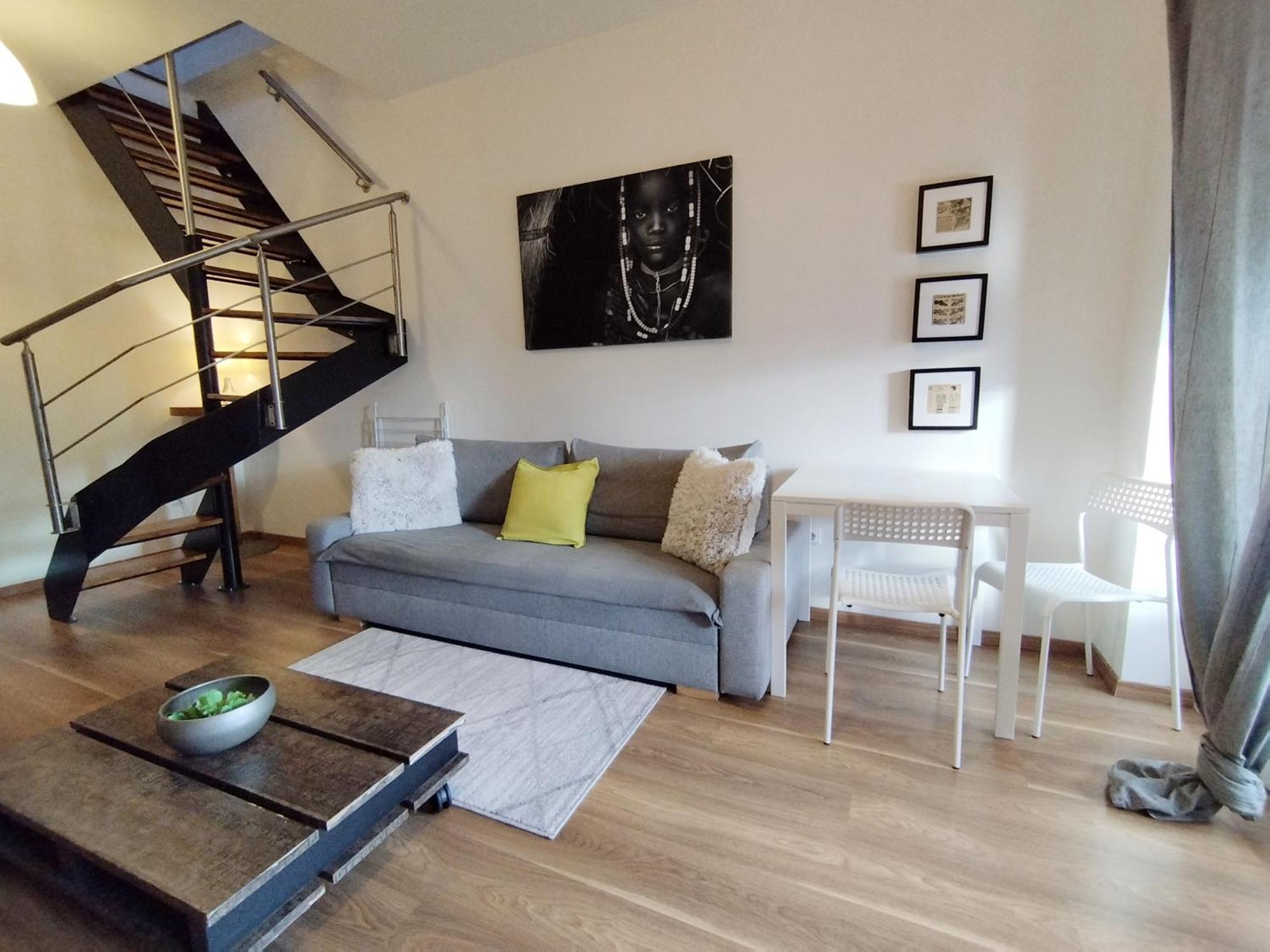Appartement Cozy Rooftop With Balcony Prague