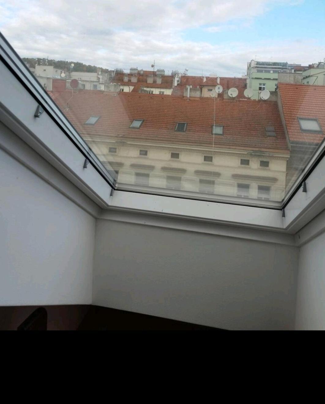 Cozy Rooftop With Balcony Prague