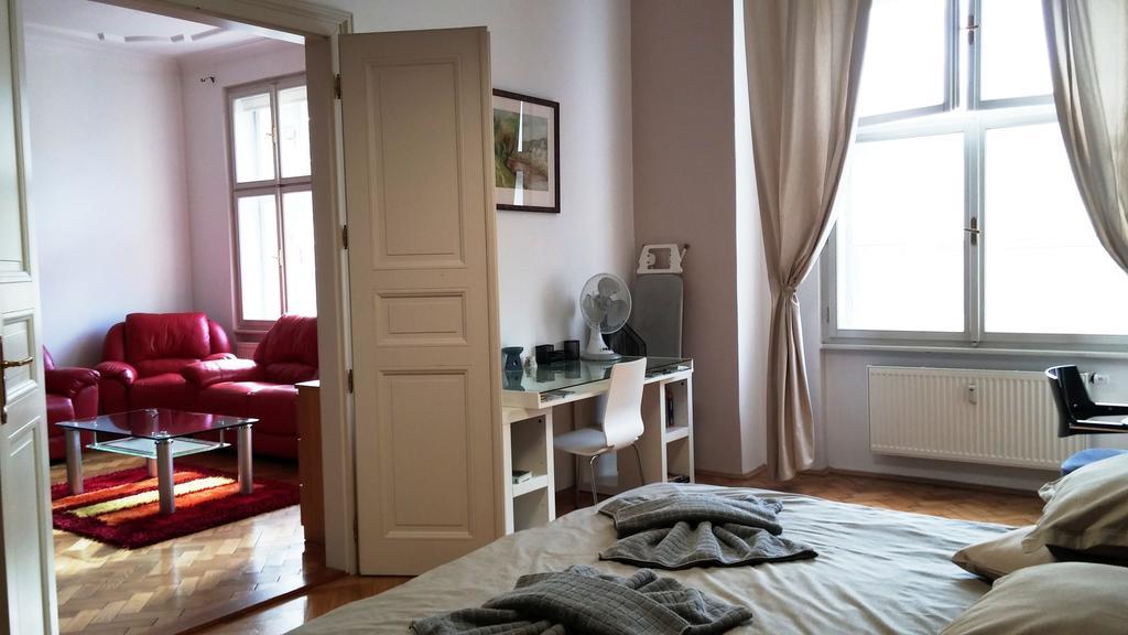 Balbinova Apartment *