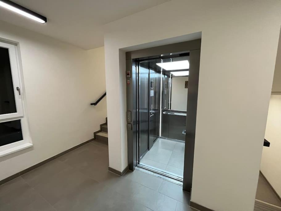 Apartment Modern • Garden • Near The Center Prague