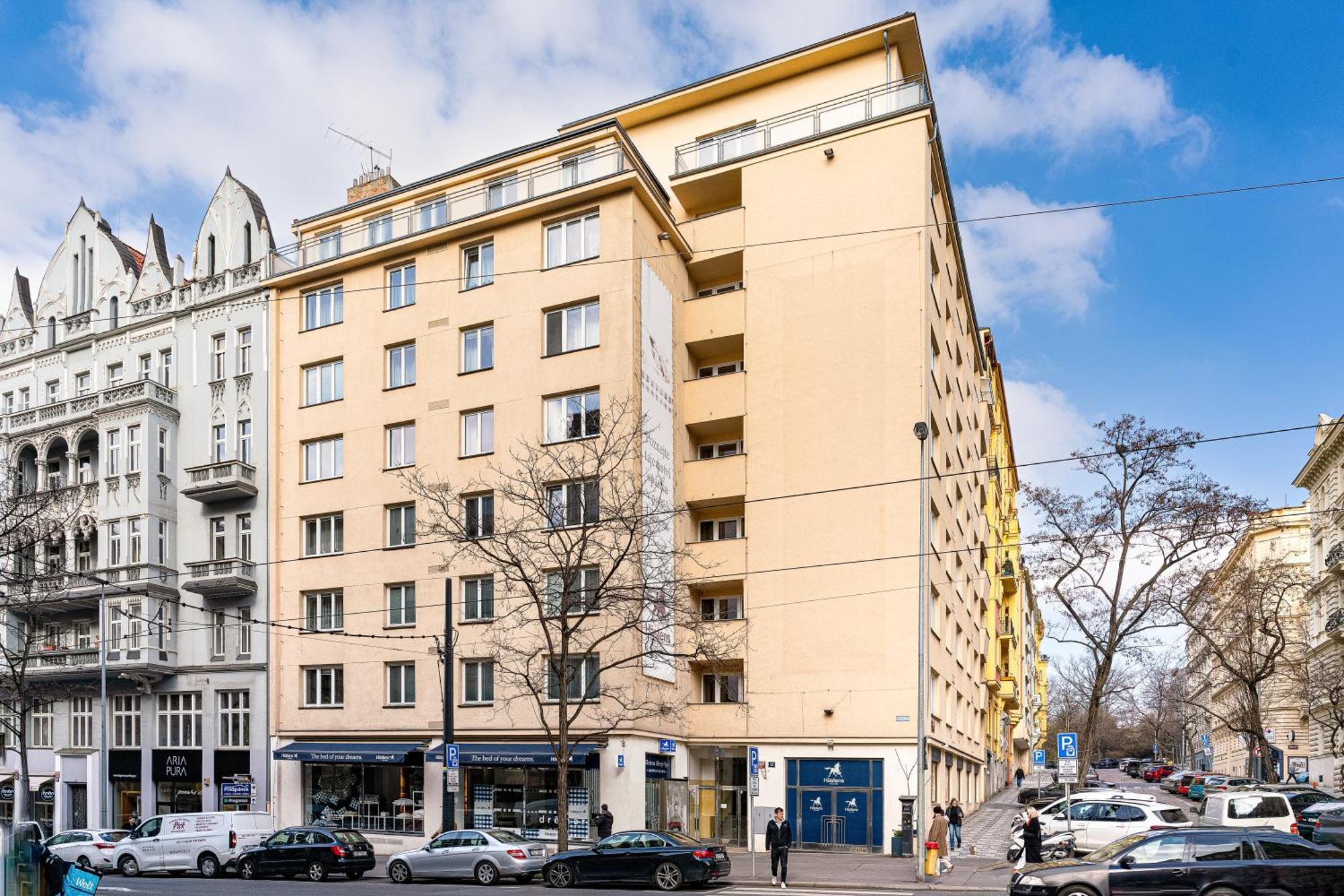 Kingdom Of 3 Roses Appartement *