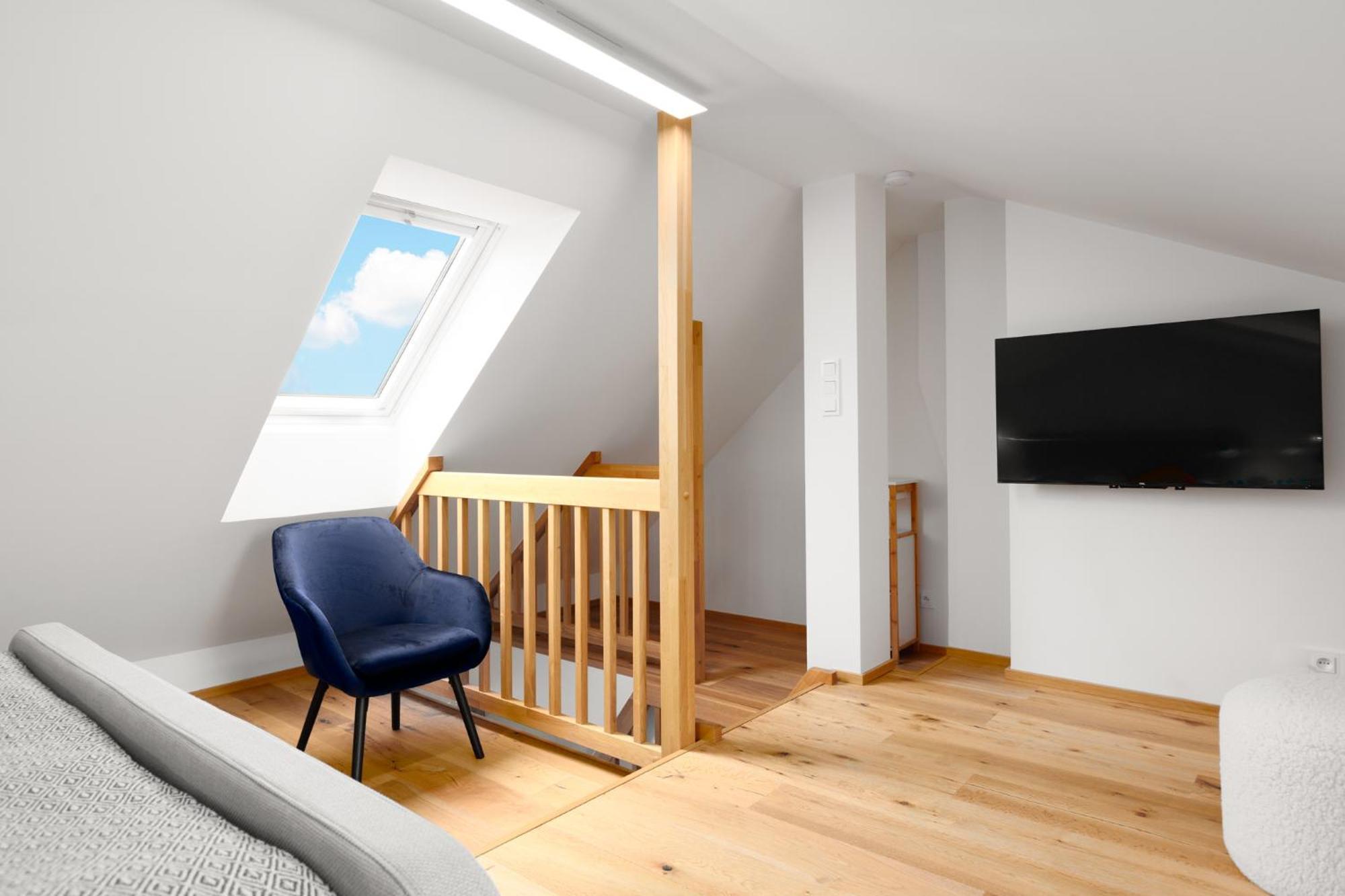 Apartment 2 With Terrace And Free Parking Near Metro Prague