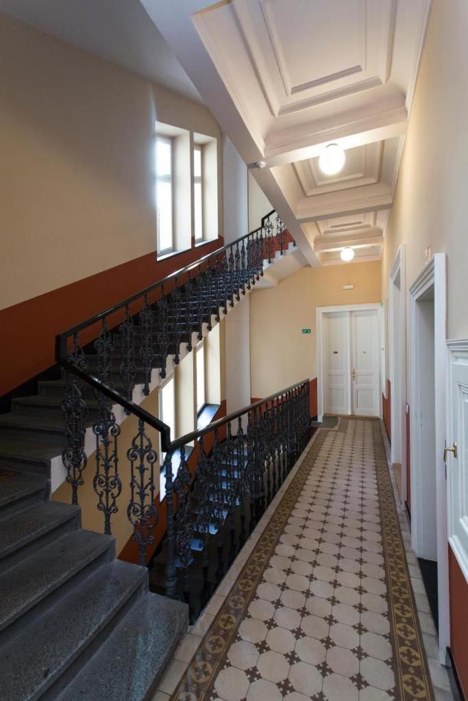 Daire Riverside Palace