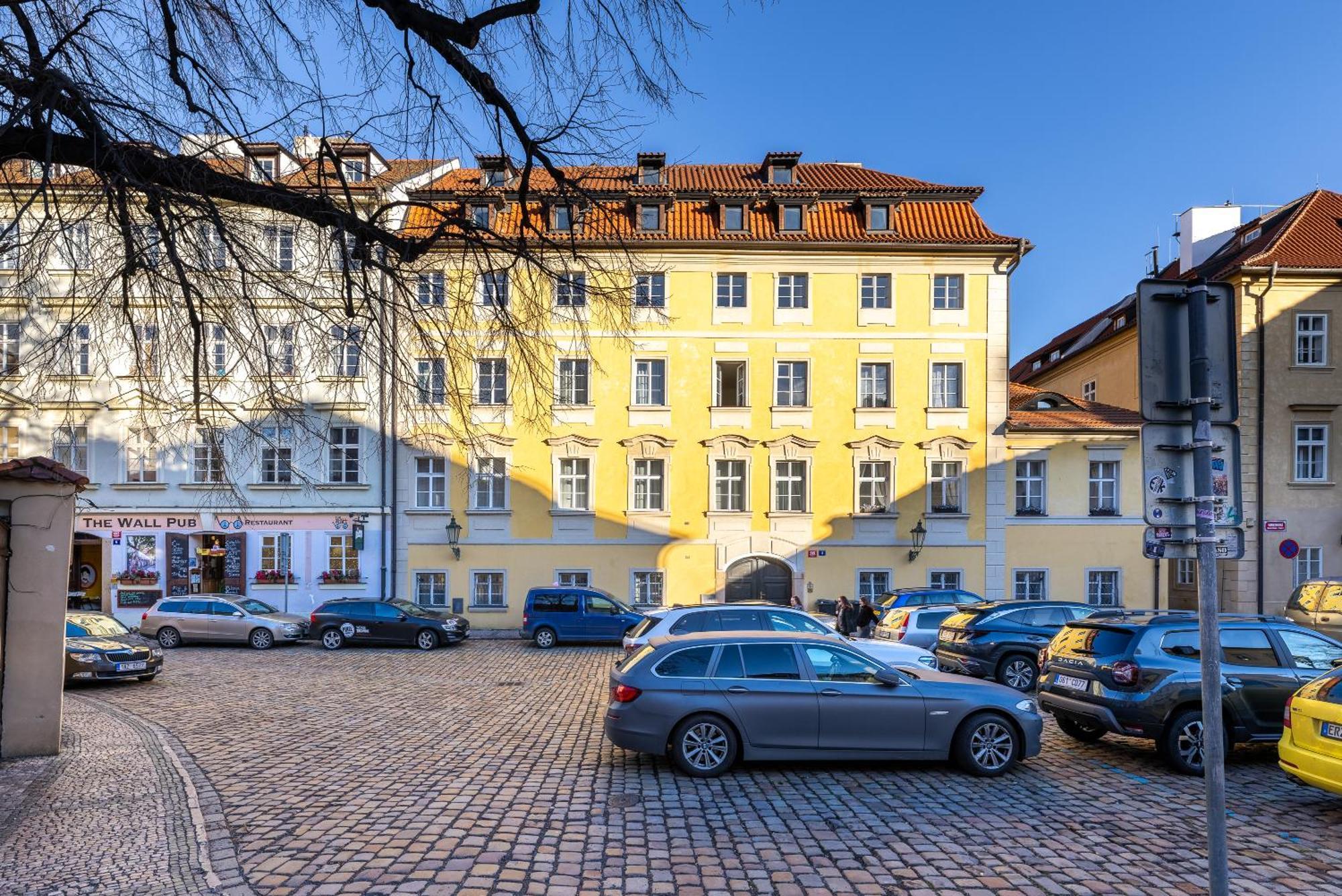 Luxury Retreat By Charles Bridge * Prag