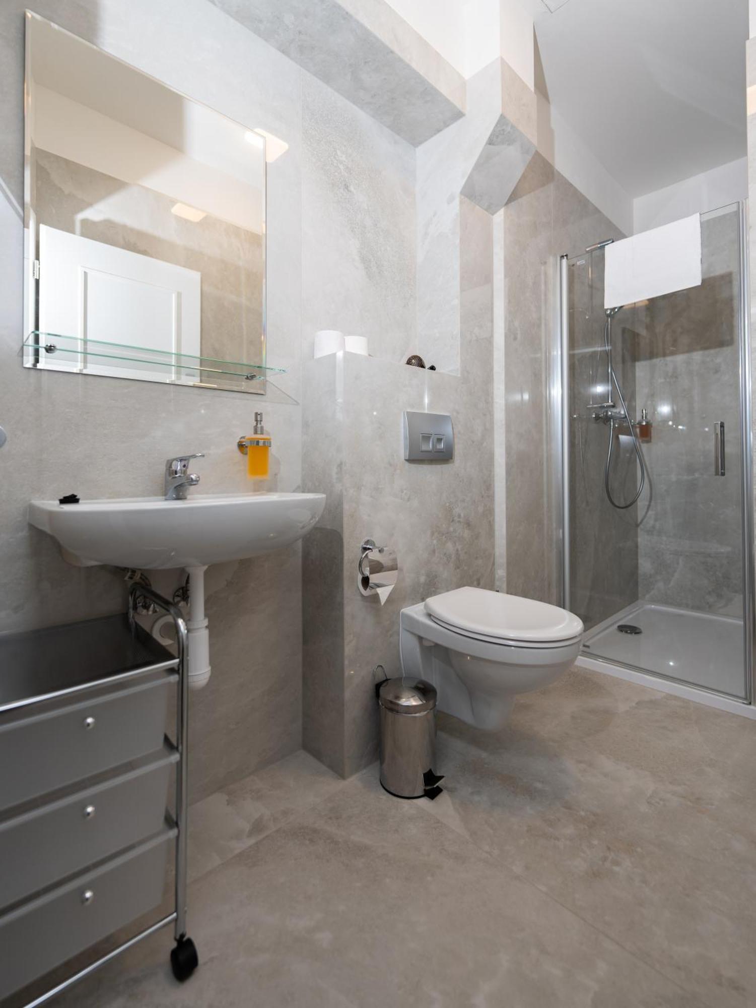 Guest house Kafka *