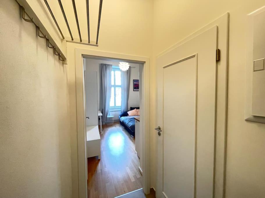 Apartment Cosy On Metro Muzeum - Grand Canyon