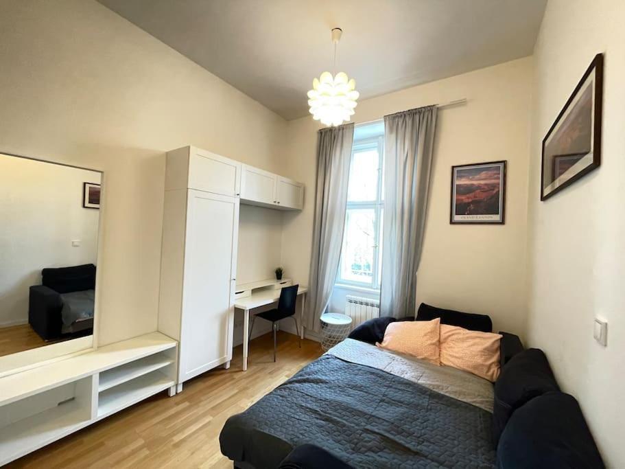 Apartment Cosy On Metro Muzeum - Grand Canyon