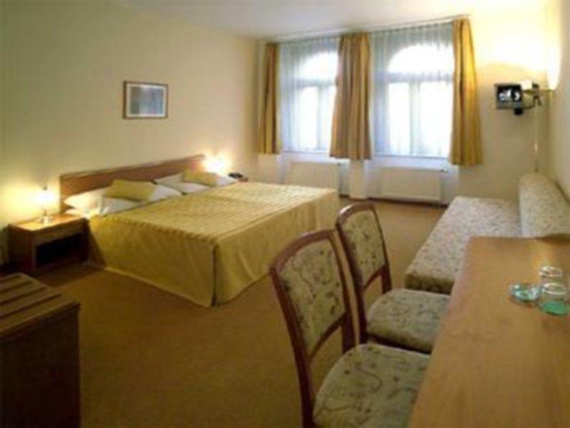 Hotel Centre Plaza 3*