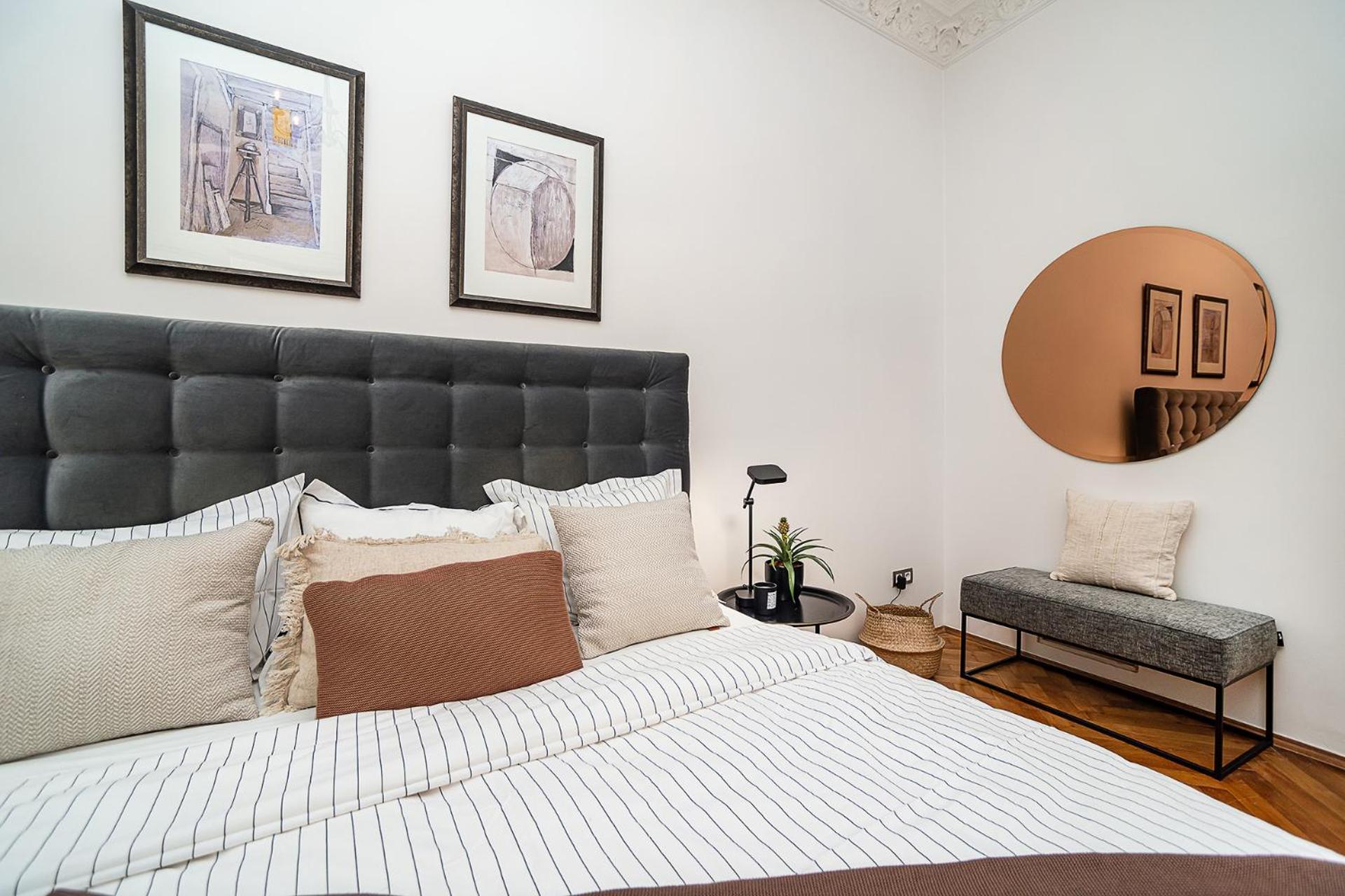 Luxurious Two-bedroom In The Old Town Praga